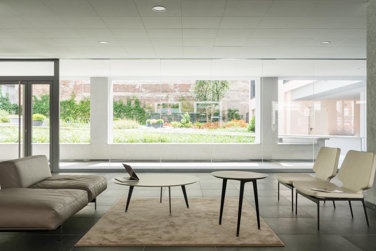Joivy Sunny 1-Bed Flat With Balcony Apartment Milan Exterior photo